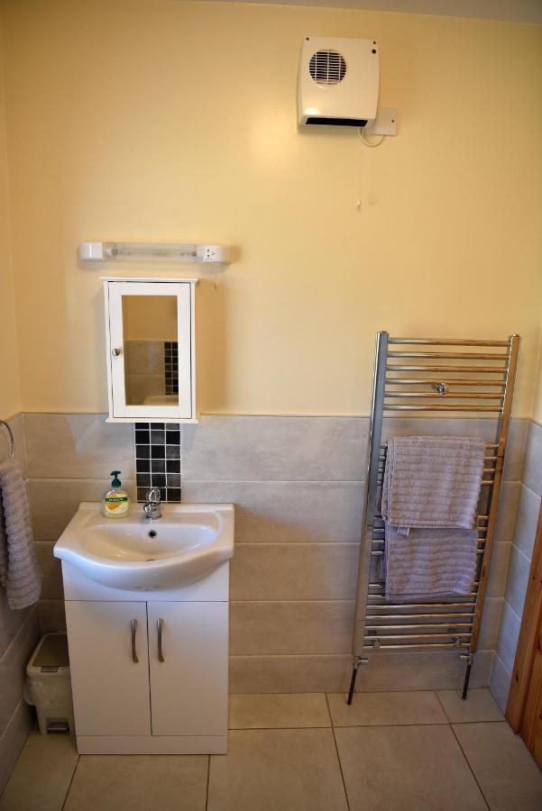 Sea View Apartment Downings Esterno foto